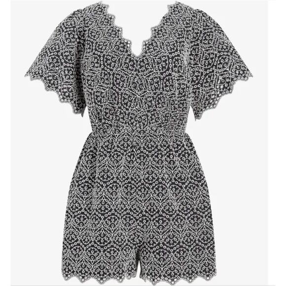 EXPRESS NWT Black & White Lace Eyelet Romper // S - Picture 15 of 16